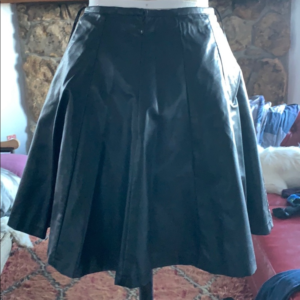 Forever 21 faux leather skirt - Picture 2 of 2